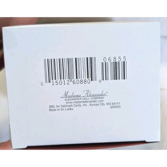 HALLMARK VINTAGE ORNAMENTS - Madame Alexander Victorian Christmas Series #6 - Picture 5 of 6